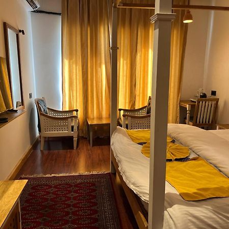 Hotel El Castello Λεχ Εξωτερικό φωτογραφία