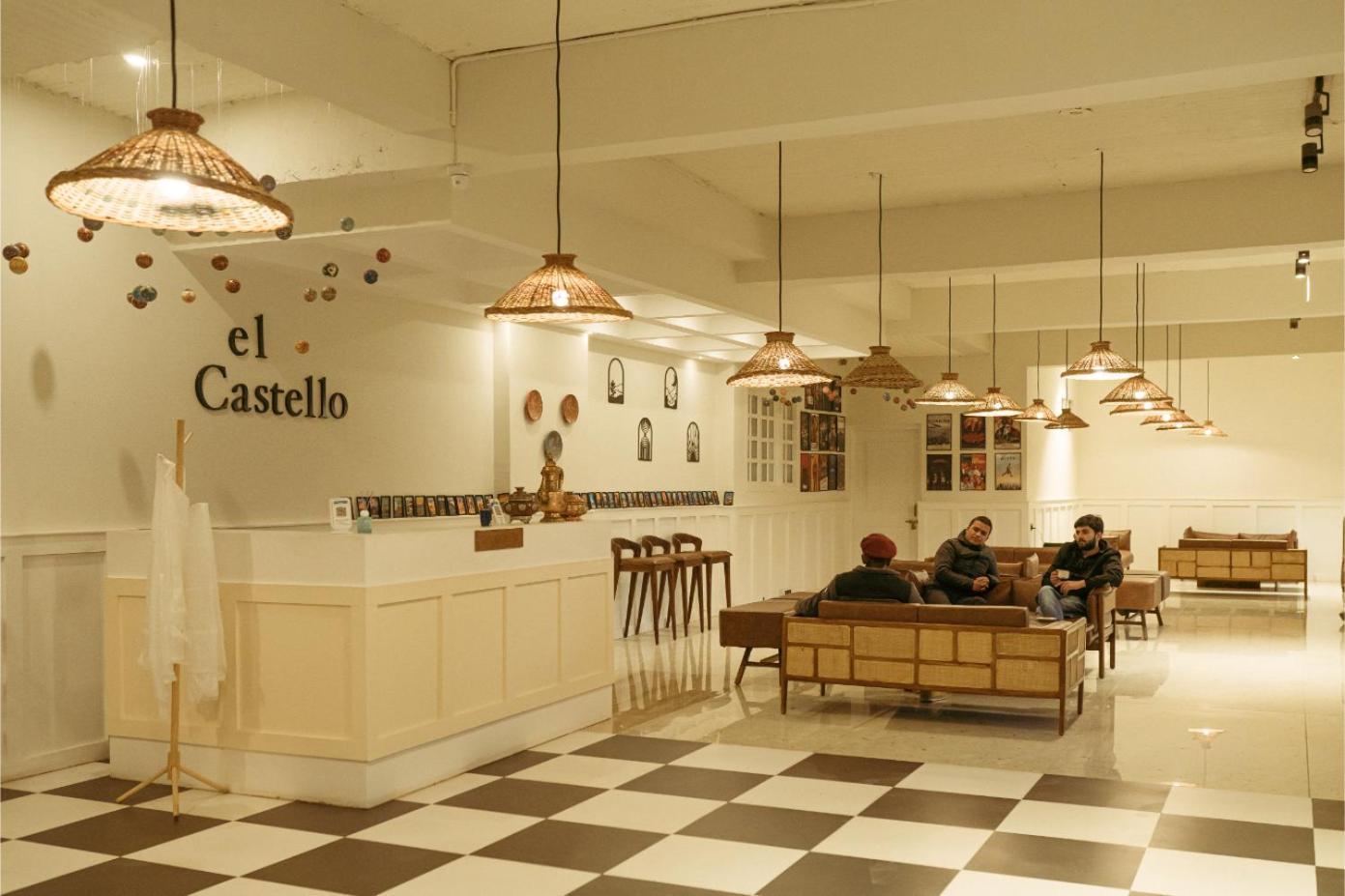 Hotel El Castello Λεχ Εξωτερικό φωτογραφία