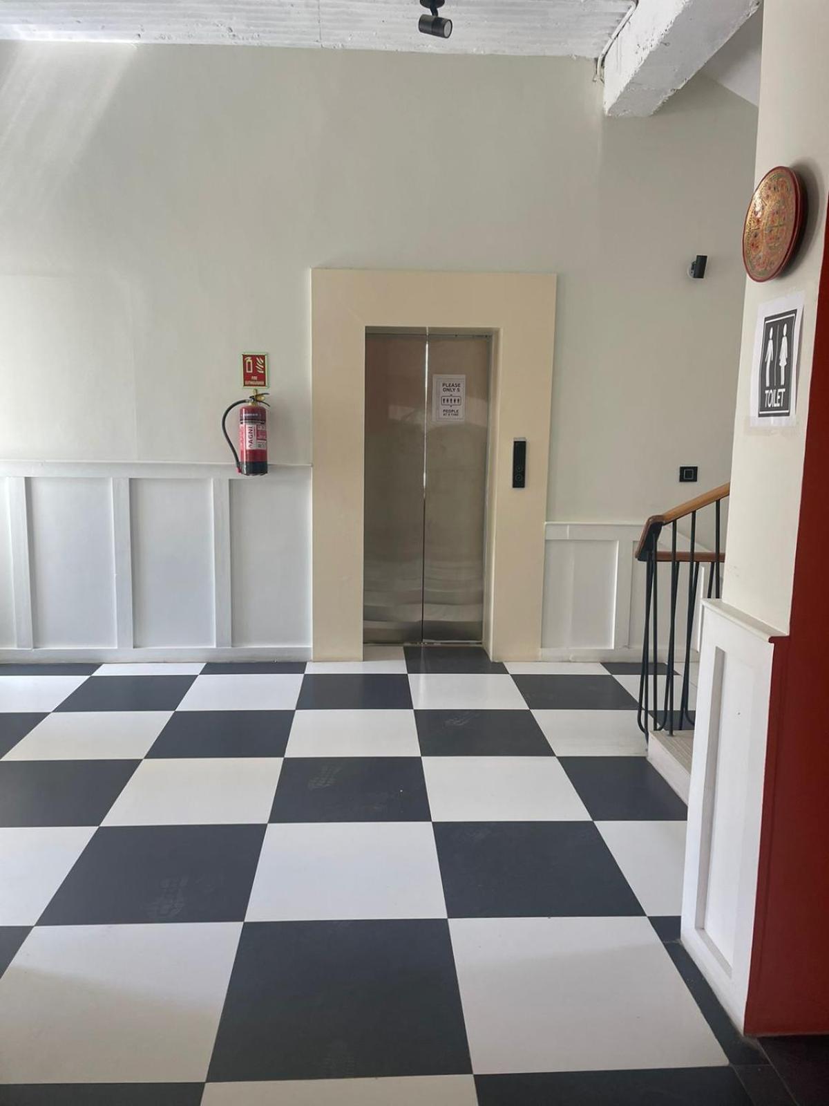 Hotel El Castello Λεχ Εξωτερικό φωτογραφία