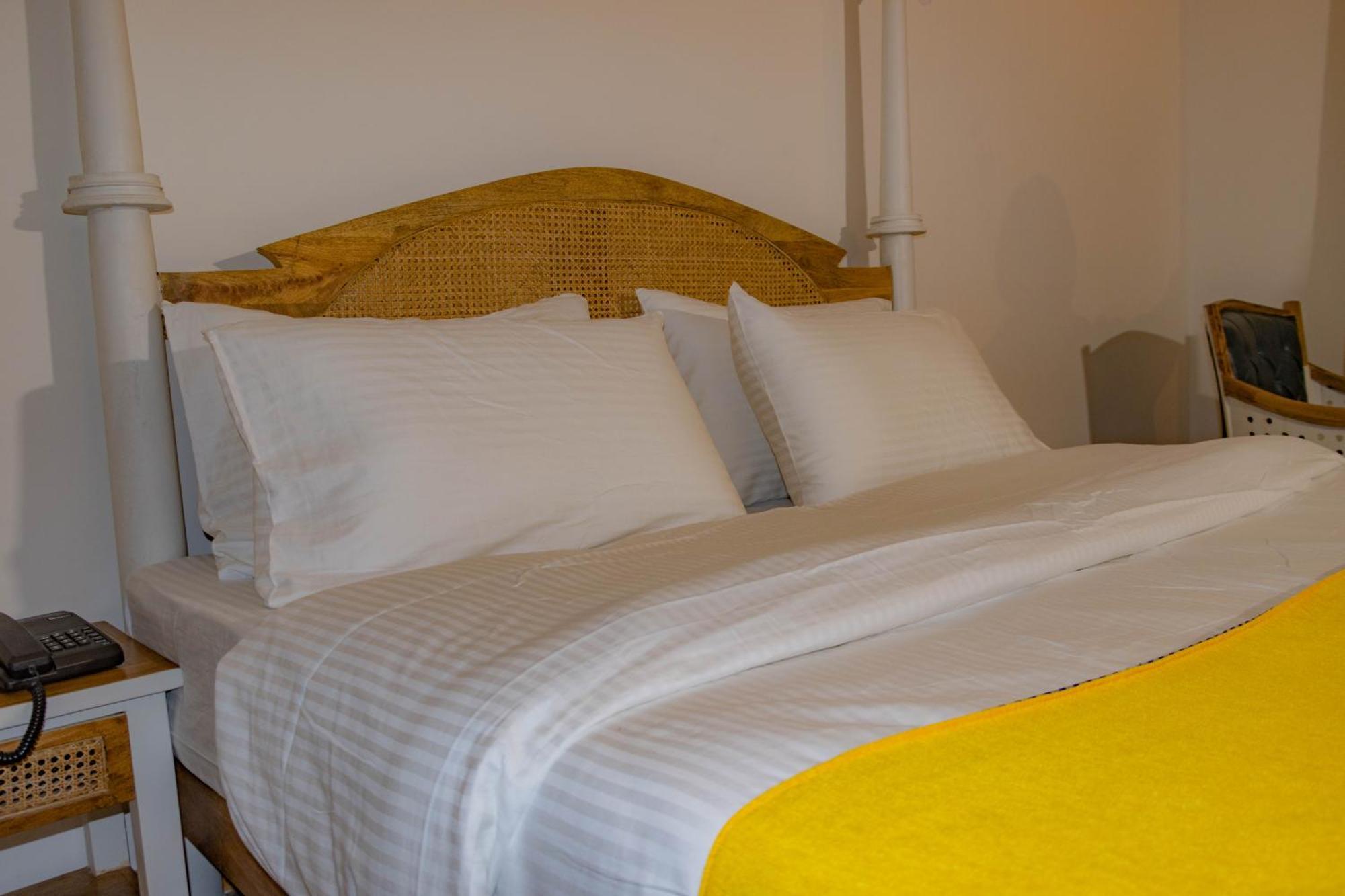 Hotel El Castello Λεχ Εξωτερικό φωτογραφία