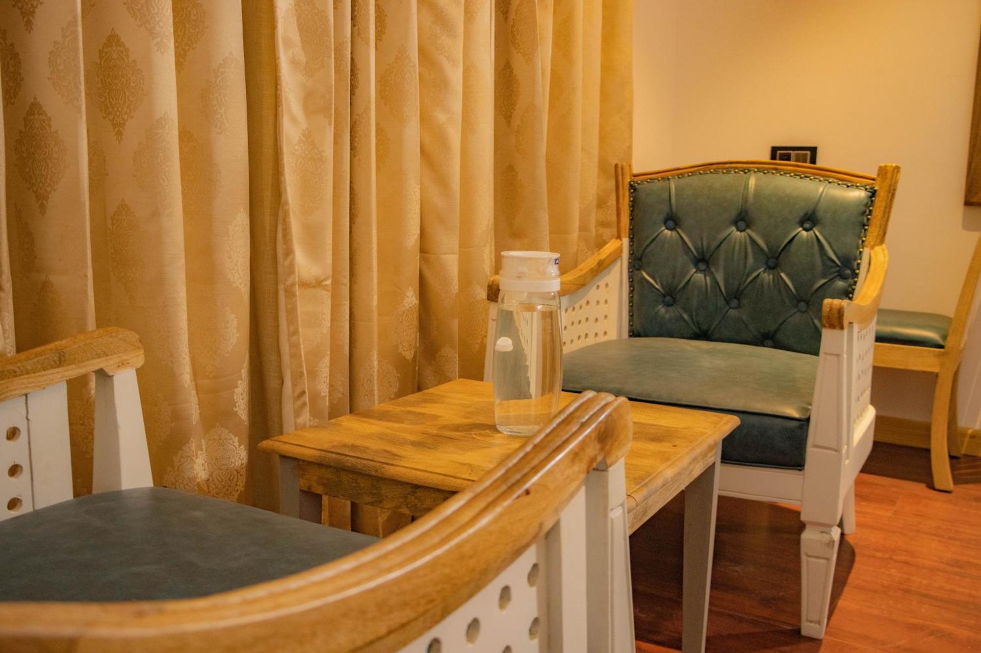 Hotel El Castello Λεχ Εξωτερικό φωτογραφία