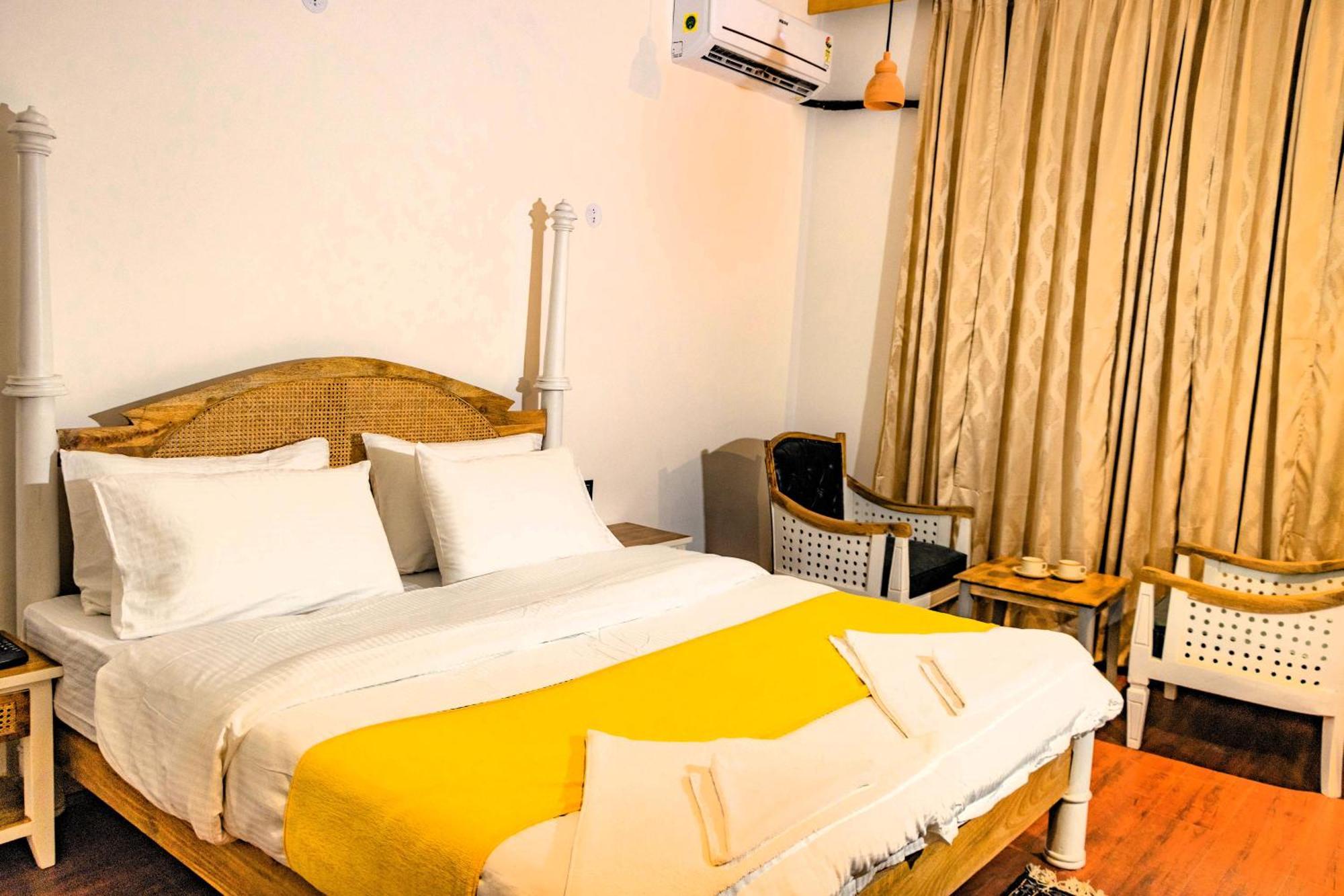 Hotel El Castello Λεχ Εξωτερικό φωτογραφία