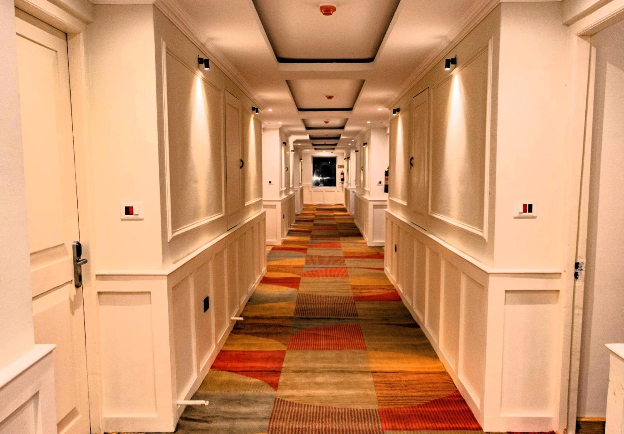 Hotel El Castello Λεχ Εξωτερικό φωτογραφία